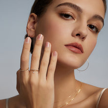 Load image into Gallery viewer, CHEVAL | Single Floating Diamond Ring