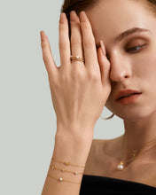 Load image into Gallery viewer, VELARE | Single Pearl Bracelet by Aurelie Gi — on model