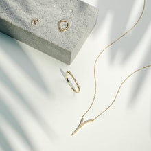 Load image into Gallery viewer, ROZ | White Sapphire Plunge Necklace