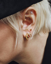 Load image into Gallery viewer, LAVENDER | Lab Grown Diamond X Threaded Flatback by Aurelie Gi — detail view