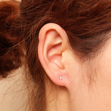 Load image into Gallery viewer, AMY | Single Diamond Threadless Flatback Earring by Aurelie Gi — detail view