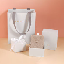 Load image into Gallery viewer, ELSIE | Diamond Pave Heart Necklace