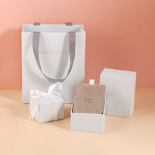 Load image into Gallery viewer, HELEN | Interlinked Circles Necklace