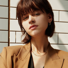 Load image into Gallery viewer, THEODORA | Graduated Paper Clip Necklace Necklaces AURELIE GI