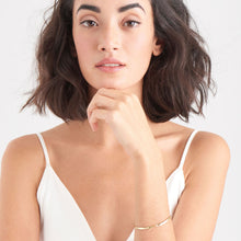 Load image into Gallery viewer, Gold Twist Bracelet