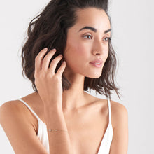 Load image into Gallery viewer, Gold Cluster Bracelet