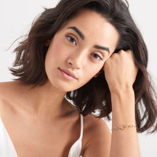 Load image into Gallery viewer, Gold Horseshoe Link Bracelet