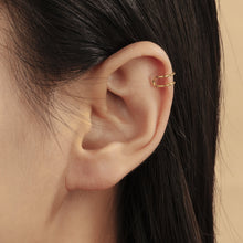 Load image into Gallery viewer, KELLY |Single Twist Ear Cuff
