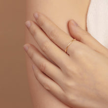 Load image into Gallery viewer, ZOE| Single Diamond Band