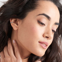 Load image into Gallery viewer, Silver Curb Chain Ear Cuff