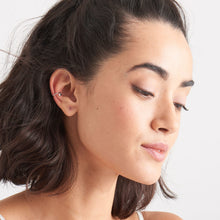 Load image into Gallery viewer, Silver Dot Ear Cuff