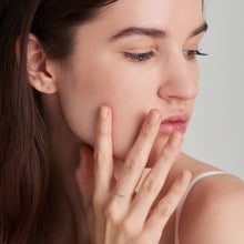 Load image into Gallery viewer, 14kt Gold Fine Band Ring