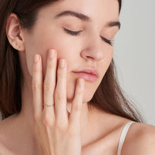 Load image into Gallery viewer, 14kt Gold Solitaire Natural Diamond Ring