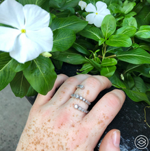 Load image into Gallery viewer, Spiral Spryngs Graduating Diamonds