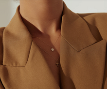 Load image into Gallery viewer, MIRIAM | Diamond Hamsa