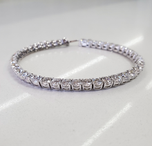 Load image into Gallery viewer, Diamond Tennis Bracelet