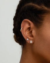 Load image into Gallery viewer, Round Lab-Grown Diamond Threadless End by Aurelie Gi — on model
