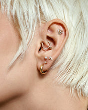 Load image into Gallery viewer, PETUNIA | Lab Grown Diamond Fluted Heart Threaded Flatback by Aurelie Gi — detail view
