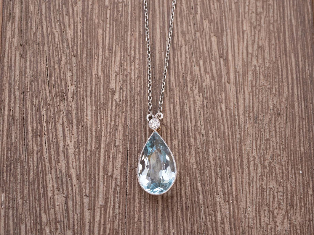 Vintage 1940s Aquamarine and Diamond Pendant Necklace