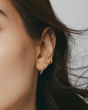 Load image into Gallery viewer, LEONA | Marquise Dangle Lab Grown Diamond Threaded with Flatback by Aurelie Gi — on model
