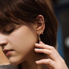 Load image into Gallery viewer, ELEANOR | Slender Paper Clip C-Hoop Earrings
