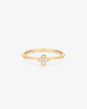 Load image into Gallery viewer, ELECTRA | Lab Grown Diamond Clover Ring by Aurelie Gi
