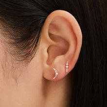 Load image into Gallery viewer, SAVANNAH | White Sapphire Threadless Flatback Earring by Aurelie Gi — detail view
