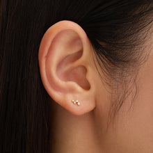 Load image into Gallery viewer, SALLY | Natural Diamond Small Wave Threadless Flatback Earring by Aurelie Gi — detail view
