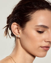 Load image into Gallery viewer, IGGY | Pear Lab Grown Diamond Threadless Flatback Earring by Aurelie Gi — on model
