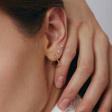 Load image into Gallery viewer, MINNIE | Heart Threadless Flatback Earring by Aurelie Gi — detail view
