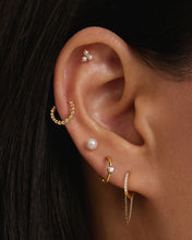 Load image into Gallery viewer, ETTA | Triple Pearl Threadless Flatback Earring by Aurelie Gi — on model
