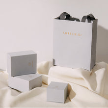 Load image into Gallery viewer, EVANGELINE | Single White Pearl Stud Earring Studs AURELIE GI 
