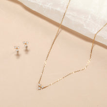 Load image into Gallery viewer, CLOVER | Diamond Necklace
