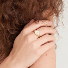 Load image into Gallery viewer, Eclipse Emblem Gold Adjustable Ring

