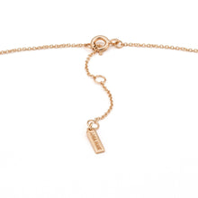 Load image into Gallery viewer, Rose Gold Twist Chain Circle Necklace
